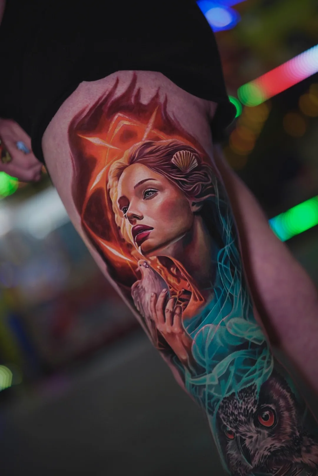 Aphrodite & Athena tattoo, detail 2