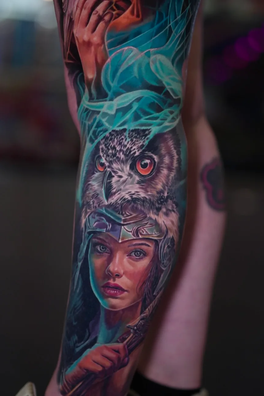 Aphrodite & Athena tattoo, detail 3